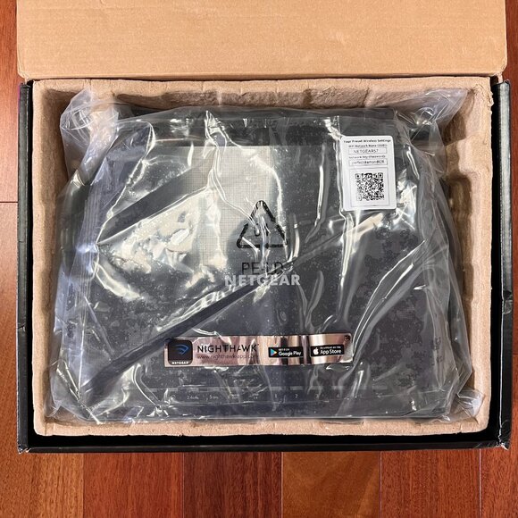 NETGEAR R7600 Nighthawk AC1750 Smart WiFi Router - R6700-100NAS - Picture 4 of 4